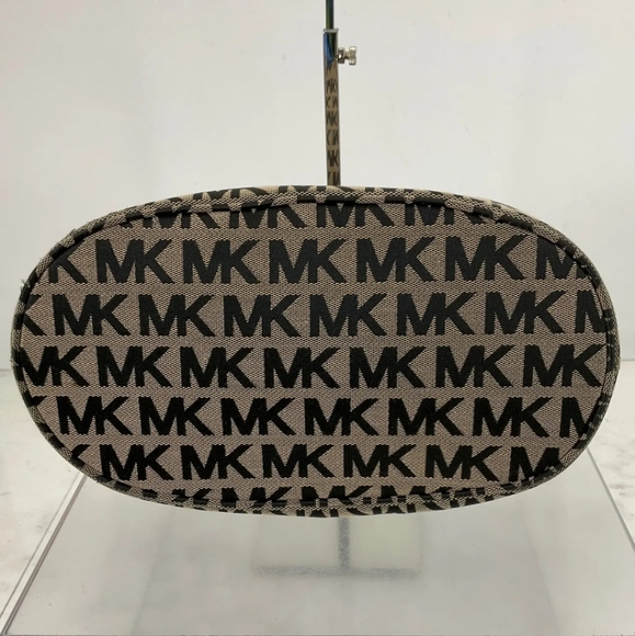 MICHEAL KORS - Picture 2 of 4
